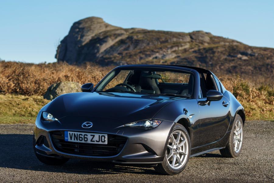  Mazda MX-5 RF 2017 года  (UK) (фото 14 из 40)